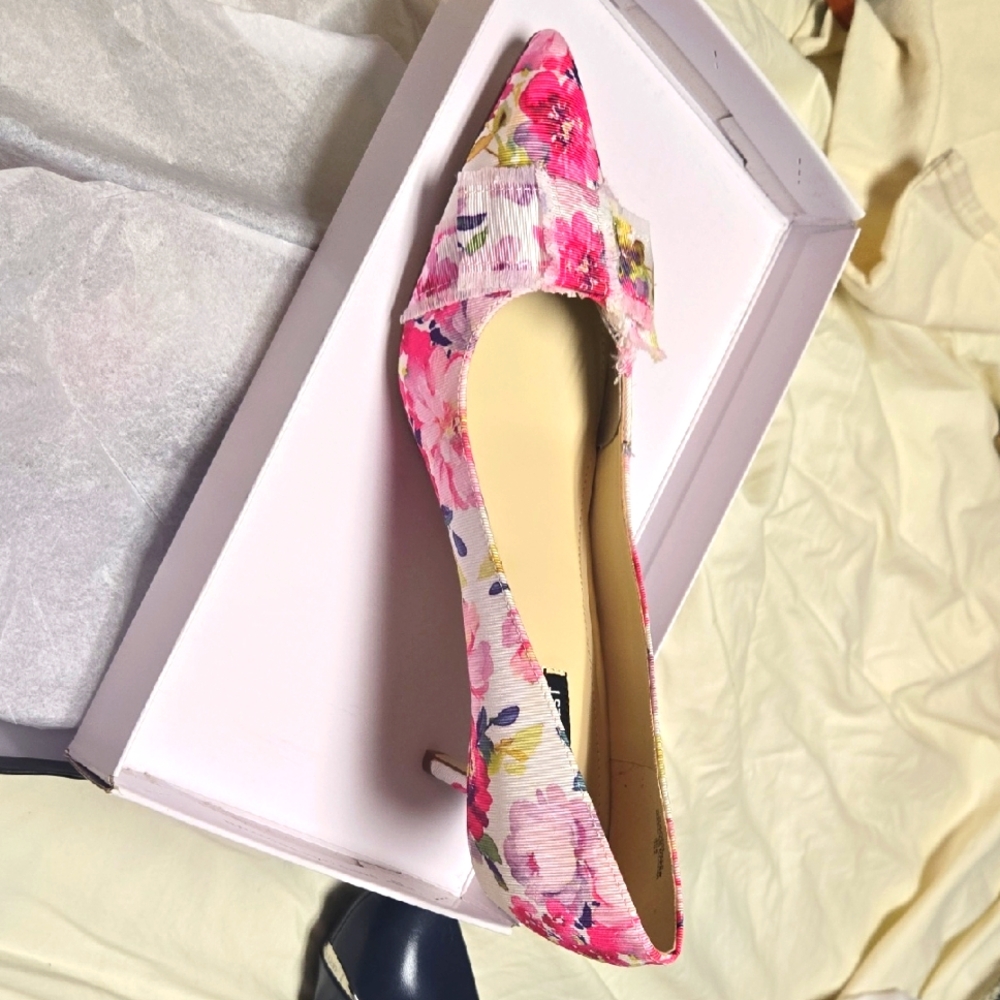 Nine West Floral Pink Pumps